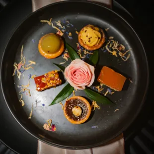 Dessert-Assorted Tartlets