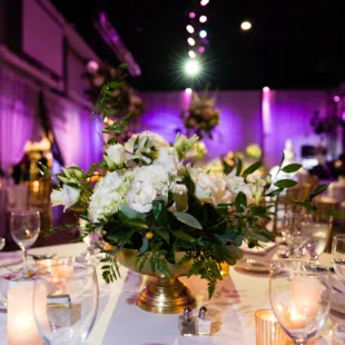Berry.Turner-Small Centerpiece