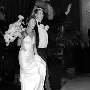 Megan_Peter-GrandEnterence-16
