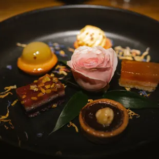 Dessert-Assorted Tartlets (1)