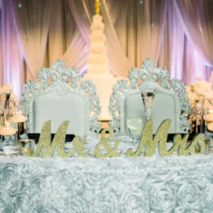 Kyle and Megan Head Table 3