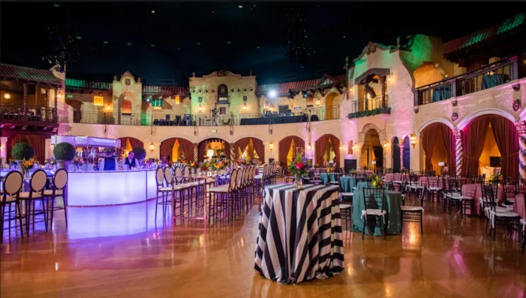 indiana-roof-ballroom-convention-event-setup