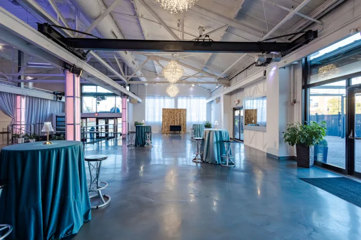 crane-bay-cocktail-reception-tables-indy-events