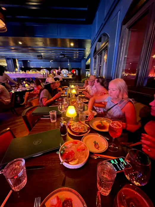 nashville-nightlife-dinner