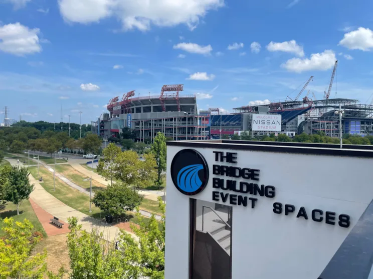 crystal-sales-retreat-nashville-bridge-building-tour
