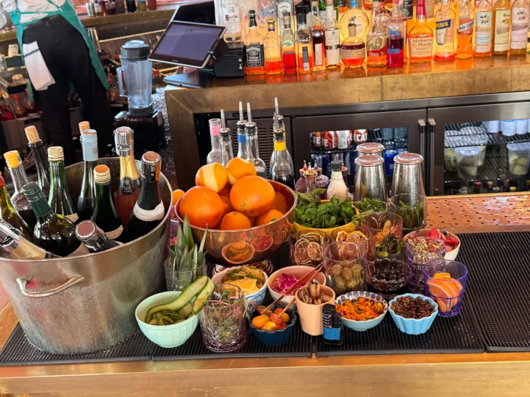 bar-garnishes-nashville