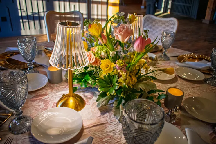 bright-floral-garden-tablescape-indianapolis