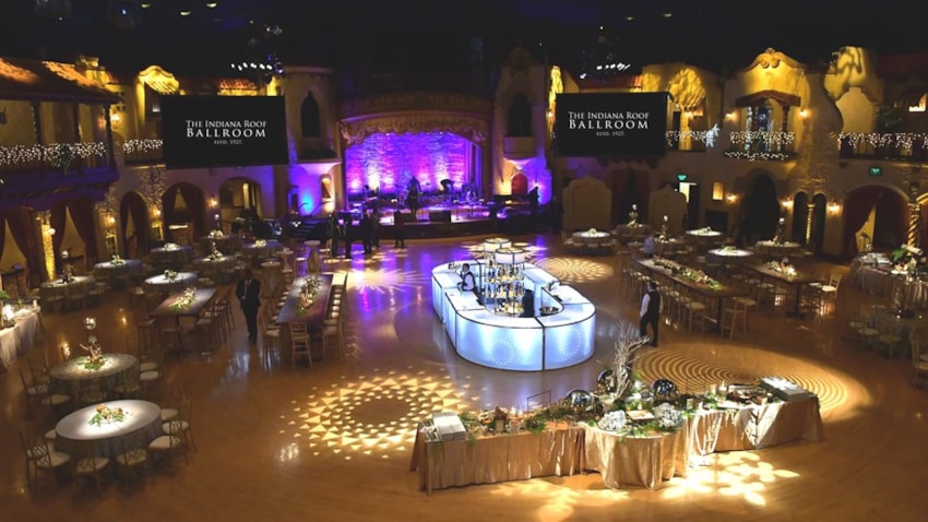 large-corporate-evet-venues-indianapolis-indiana-roof-ballroom