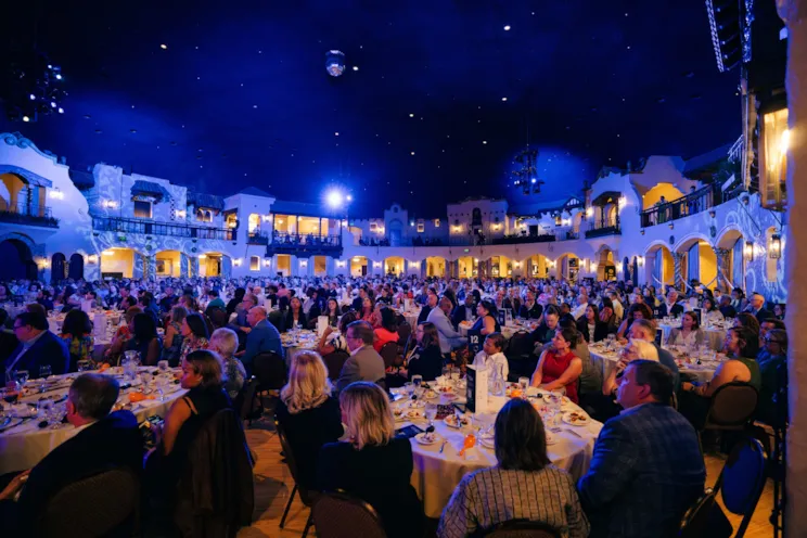 dinner-indiana-roof-ballroom-downtown-indianapolis
