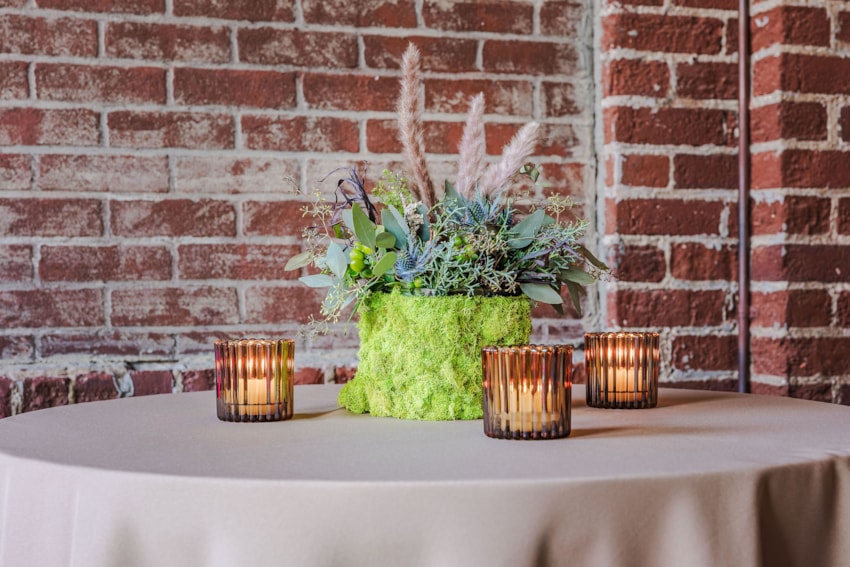 taylor-swift-inspired-wedding-heirloom-downtown-indy-centerpiece-decor-florals-evermore-folklore-era