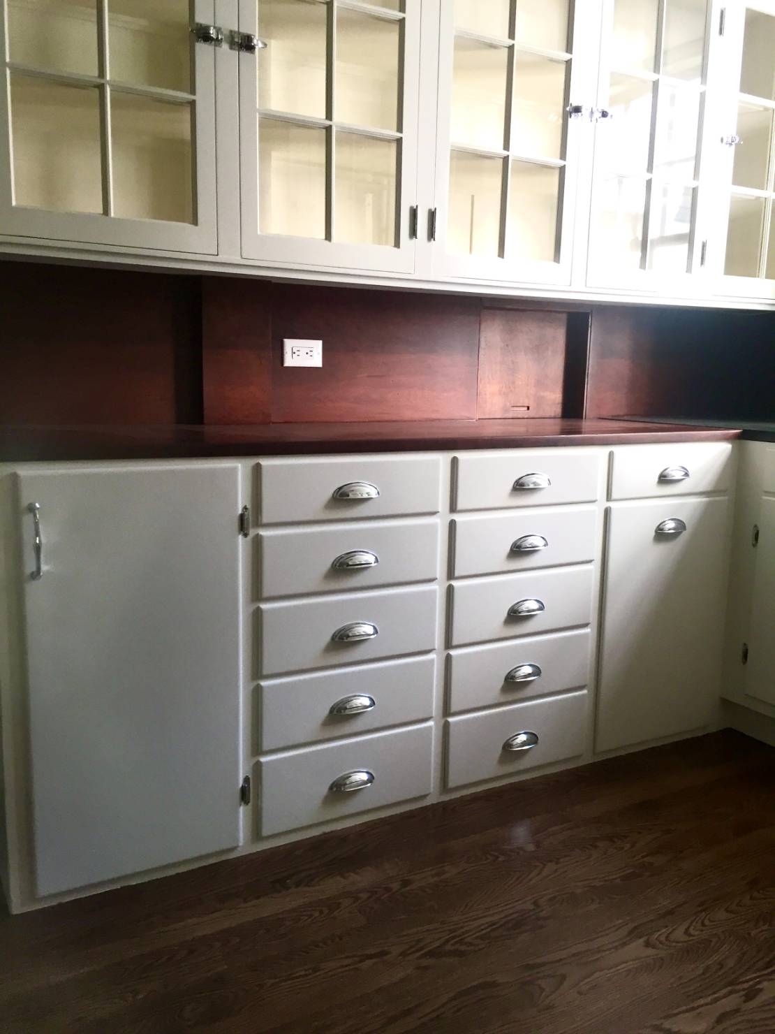 Painting Restoration of Georgian Colonial House