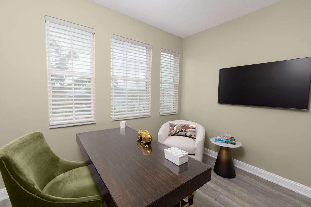 Intrigue_Office_Variant