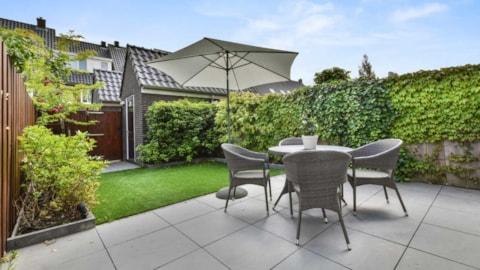 back-yard-cozy-house