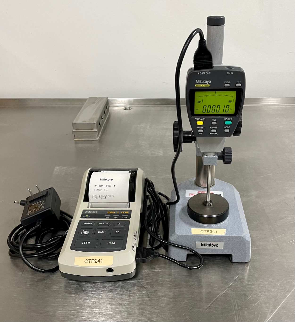 MITUTOYO ID F150HE MICROMETER 7004 STAND DP1VR MINI PROCESSOR MITUTOYO ID F150HE MICROMETER 7004 STAND DP1VR MINI PROCESSOR