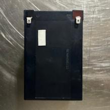 leader_lead-acid_battery_1
