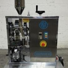 riva_minipress_tablet_press_1