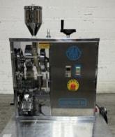 riva_minipress_tablet_press_1
