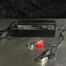 Power_battery_charger-2