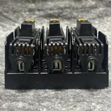 Buss_3_pole_fuse_holder_and_covers_3