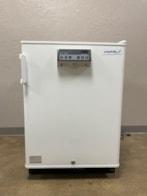 VWR_Lab_Refrigerator_SR-L611W_1