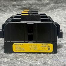 Buss_3_pole_fuse_holder_and_covers_2