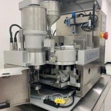 capsugel_cfs_1000_bench_top_liquid_capsule_filler_4