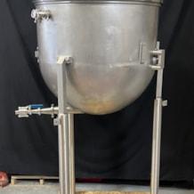 stainless_steel_250_gal_hemispherical_mixing_tank_cdm_2