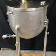 stainless_steel_250_gal_hemispherical_mixing_tank_cdm_5