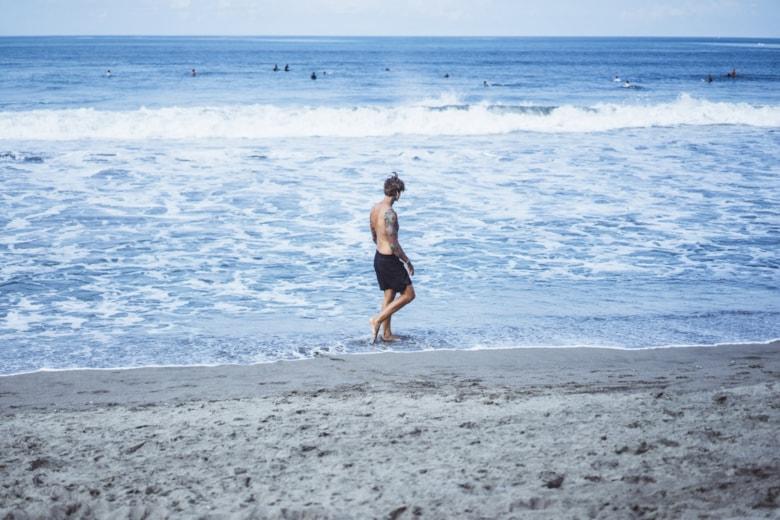 man-ocean-coast-running-along-seashore_1321-830