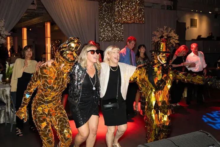 IN-Cure-of-MS-Golden-Gala-krescendo-crane-bay-dancing