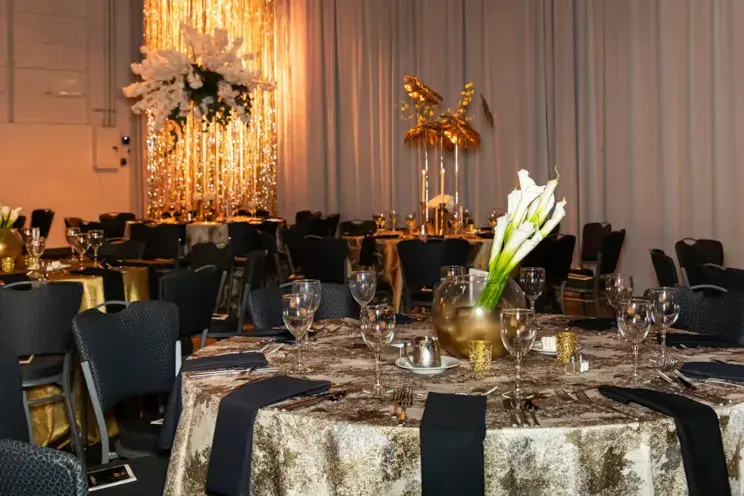IN-Cure-of-MS-Golden-Gala-table-decor-centerpieces-crane-bay