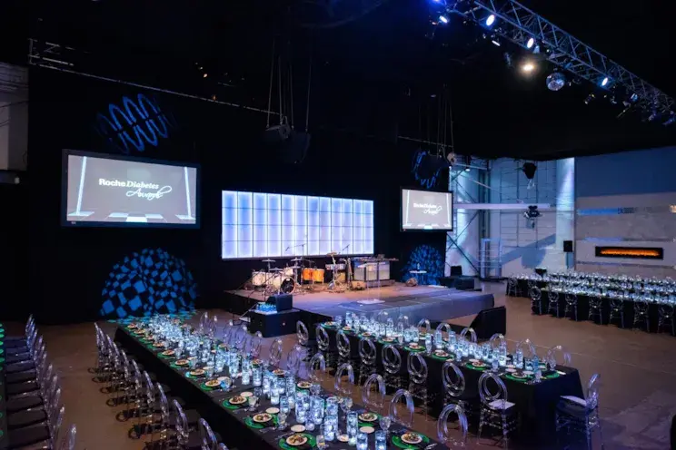 crane-bay-event-center-setup-indianapolis