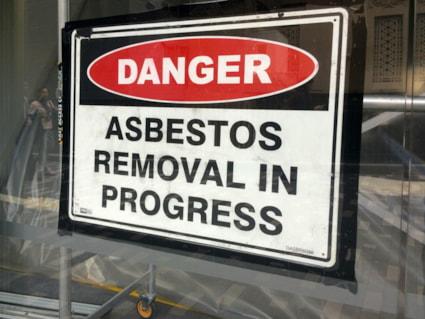 How do you become an Accredited Asbestos Worker or Supervisor?