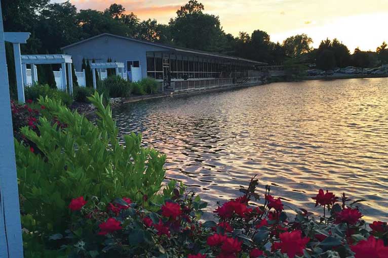 The Lakefront Garden sits upon Spirit Lake in Indianapolis, perfect for any outdoor wedding ceremony