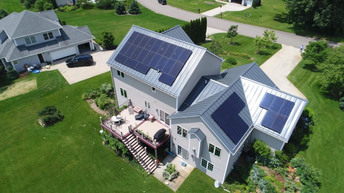 Standing Seam Roofing - Solar