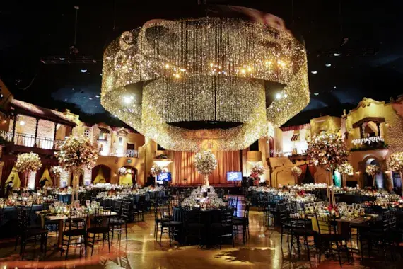 indiana-roof-ballroom-chandelier-event-decor-setup