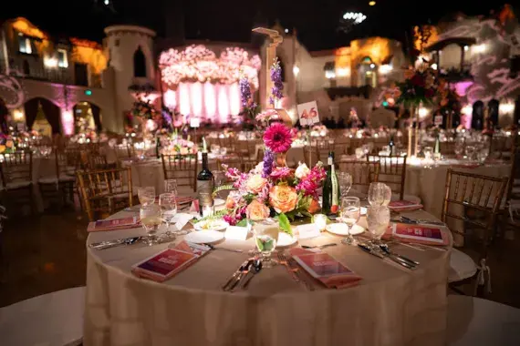 event-planning-elegant-table-setting