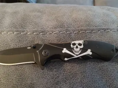 Jolly Roger / Pirate Ship Deluxe Knife image