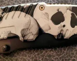 Skull-Handle Knife image