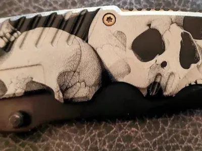 Skull-Handle Knife image