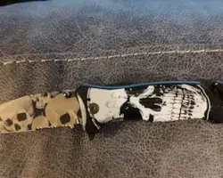 Skull Deluxe Knife image