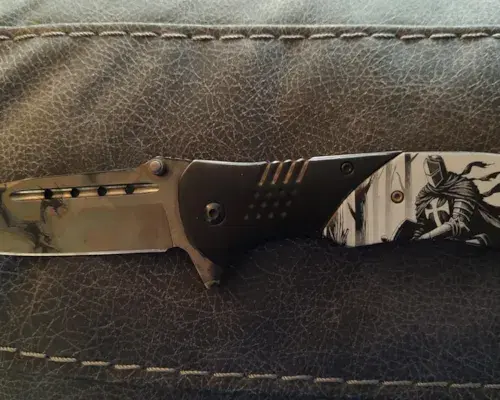 Flip-Open Knives (Deluxe) image