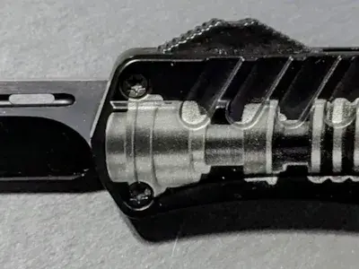 Lightsaber Automatic Knife image