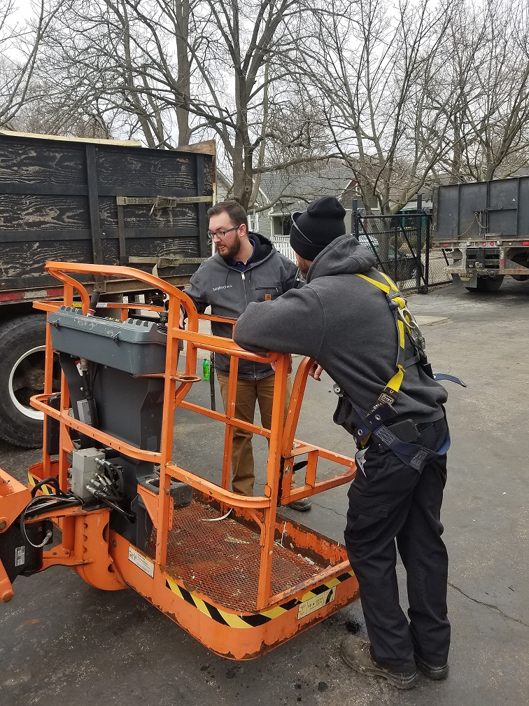 DR-RB TRAINING PROPER WAYS TO HANDLE AERIAL LIFT FOR AAA ROOFING