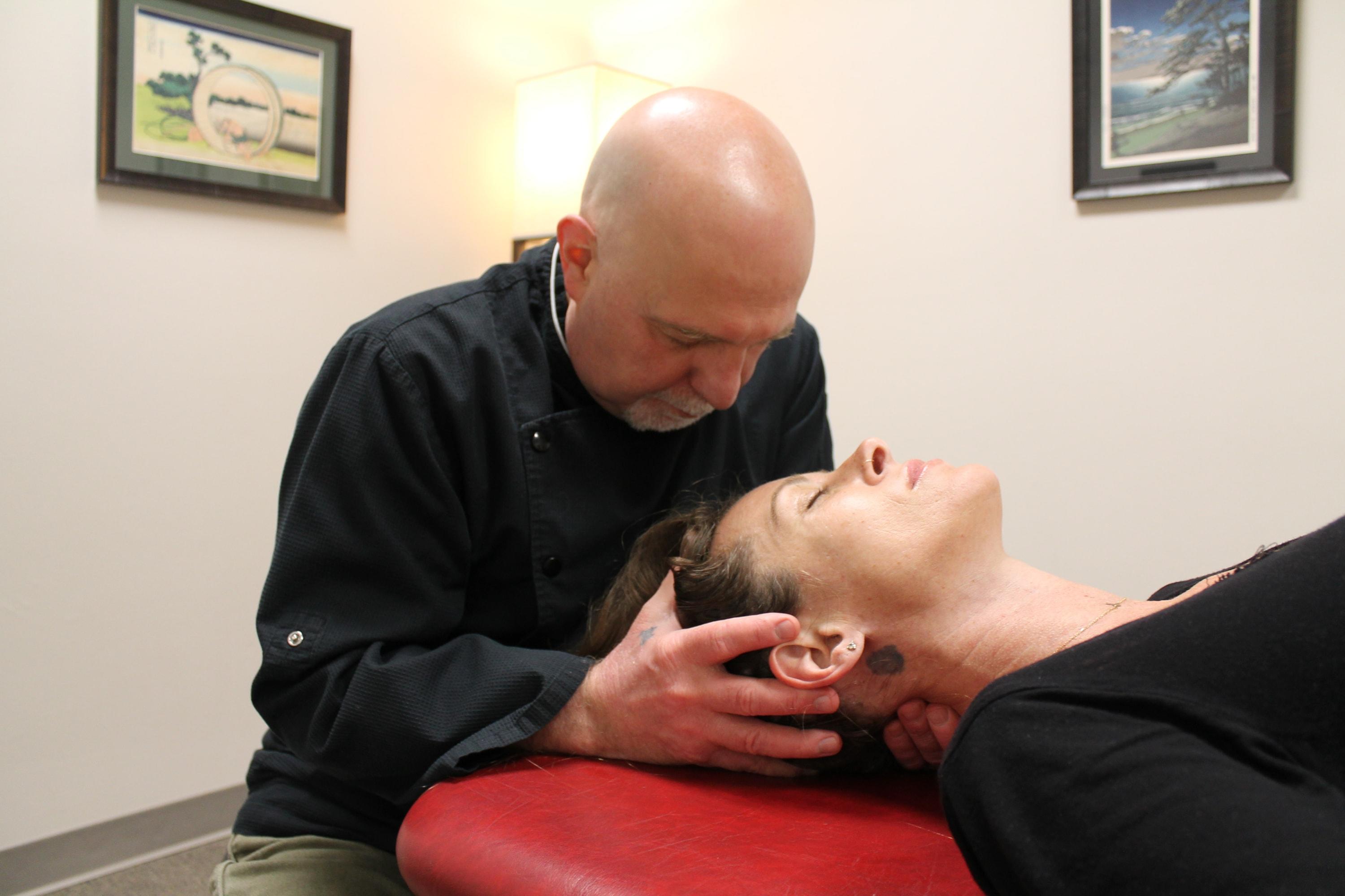 Osteopathic Manipulative Treatment (OMT) for Neck & Back Pain | Schuster family Medicine | Indianapolis