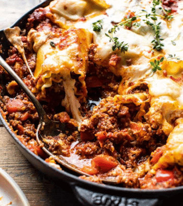 skillet-pesto-cheese-lasagna-rollups