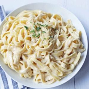 fettuccine-alfredo