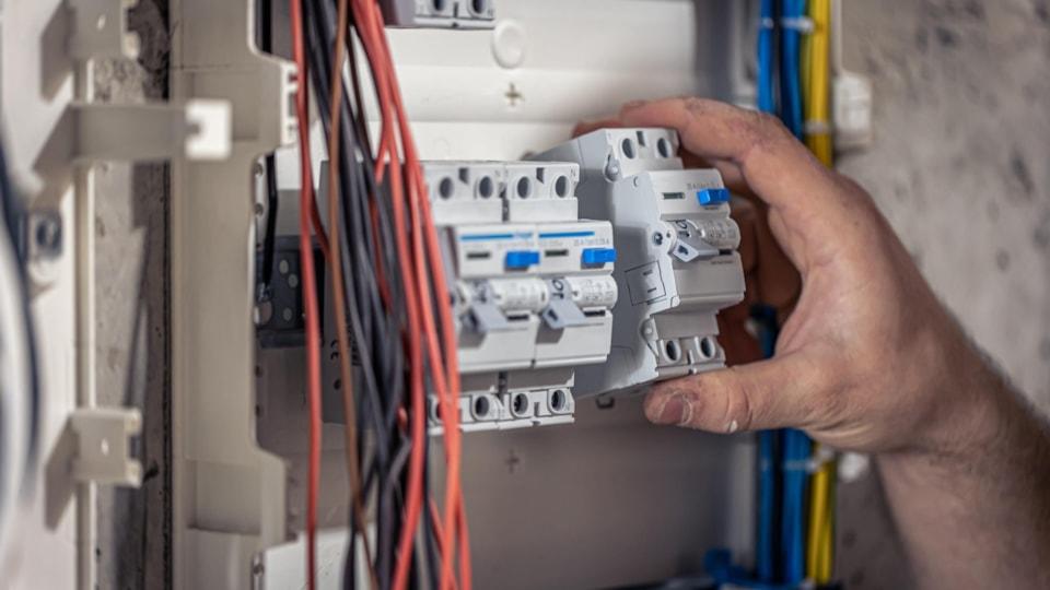 Switchboard with Electrical Connecting Cable