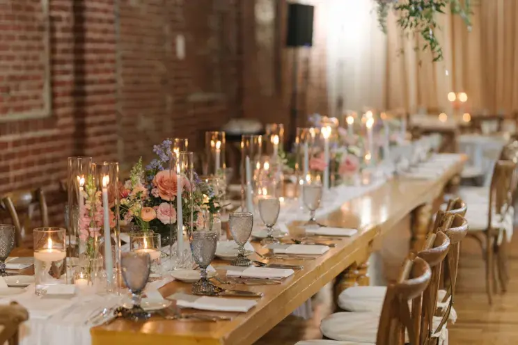 dreamy-tablescape-florals-candles-farmhouse-wedding