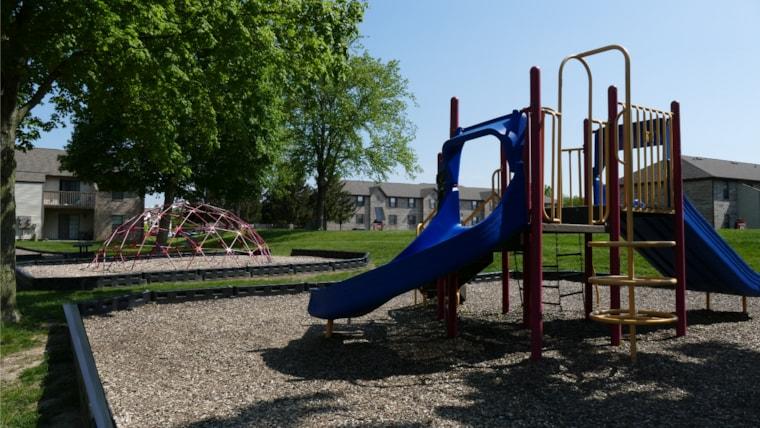 055 Playground